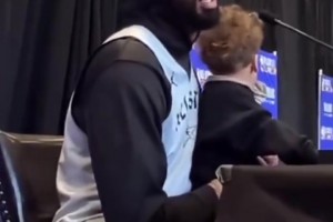 浓眉哥曾谈NBA历史上最想合作的球星 毫不犹豫说了科比
